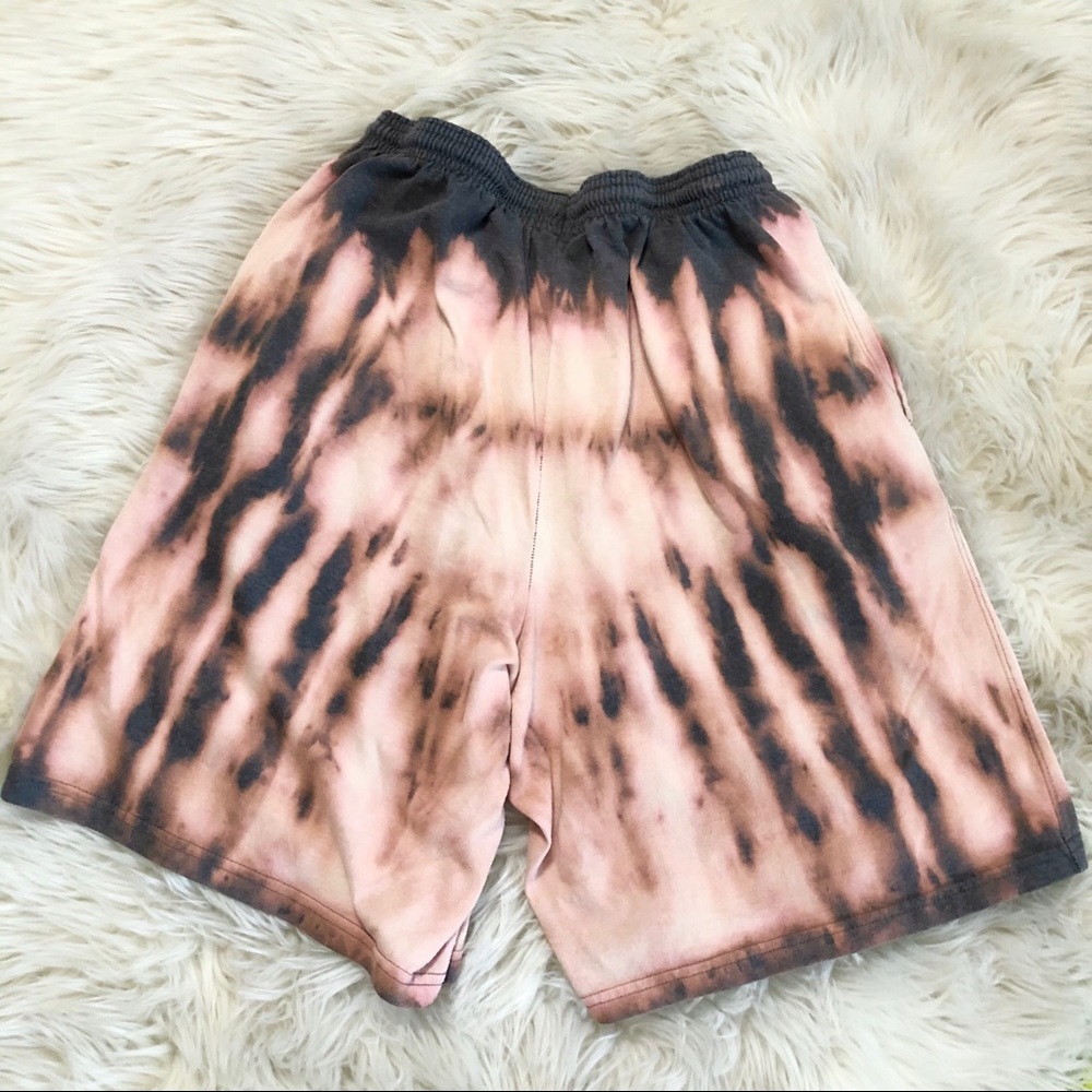 🔴SOLD🔴Champion Bleach Dye Shorts - Picture 2 of 6